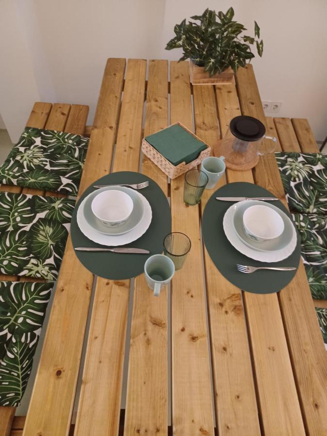 דירות האג 75M2 Indoor Glamping Scheveningen מראה חיצוני תמונה